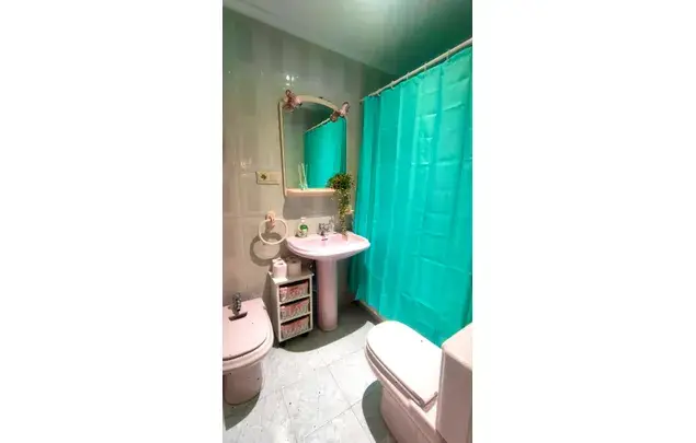Habitaci
ón 109m
² Almer
ía Paseo - Alquiler a Mediano-Largo Plazo