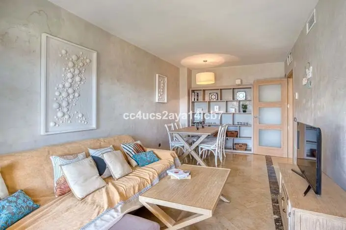 Apartamento 2 Dormitorios Primera Linea Playa Duquesa Puerto