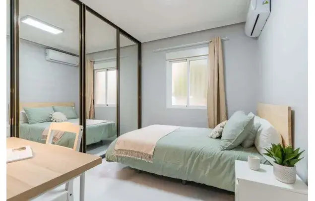 Rent a room in Madrid