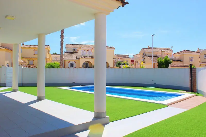Villa de Lujo 4 Dormitorios Gran Alacant