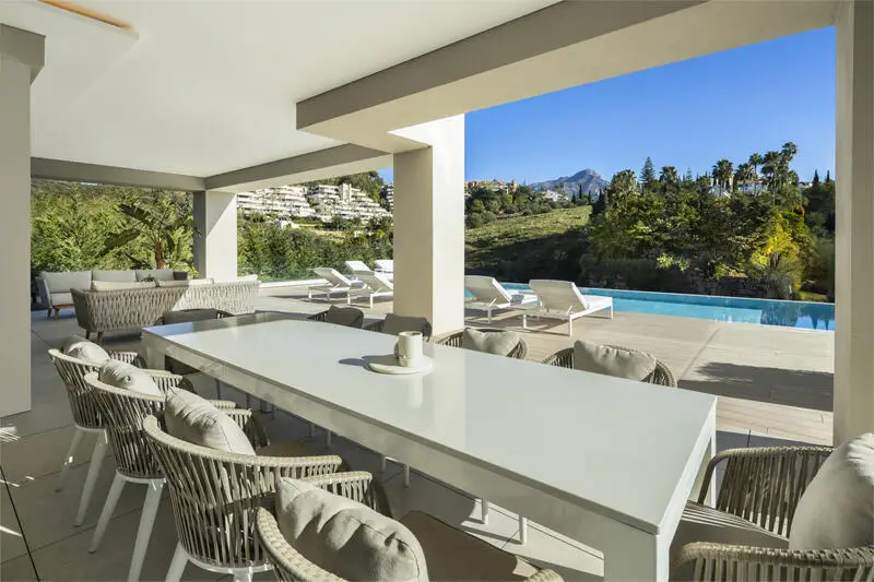 Villa Moderna de Lujo en Nueva Andalucía