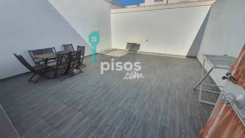 Casa adosada en venta en Utrera