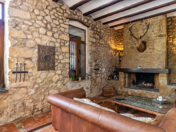 Casa Villa 6 Dormitorios Jalon