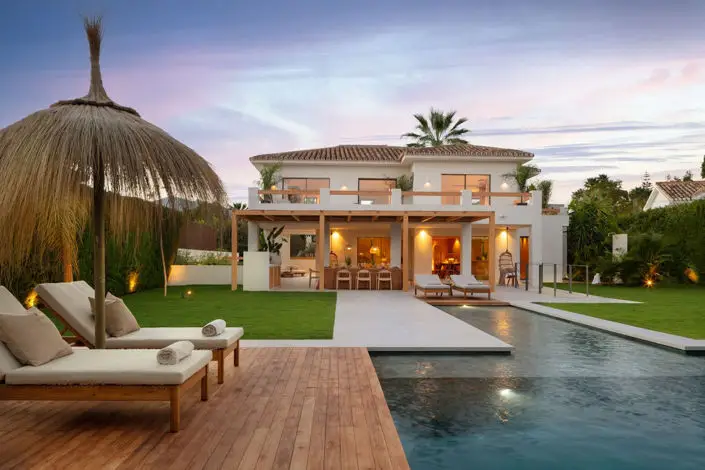 Villa Japandí 5 Dormitorios en Nueva Andalucía