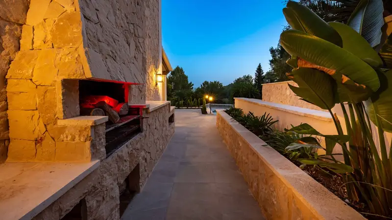 Finca Rústica de Lujo en Mallorca 5 Habitaciones Piscina