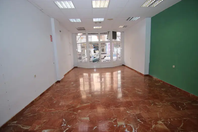 Local Comercial en Alquiler Torrent 130m2 Calle Germanies