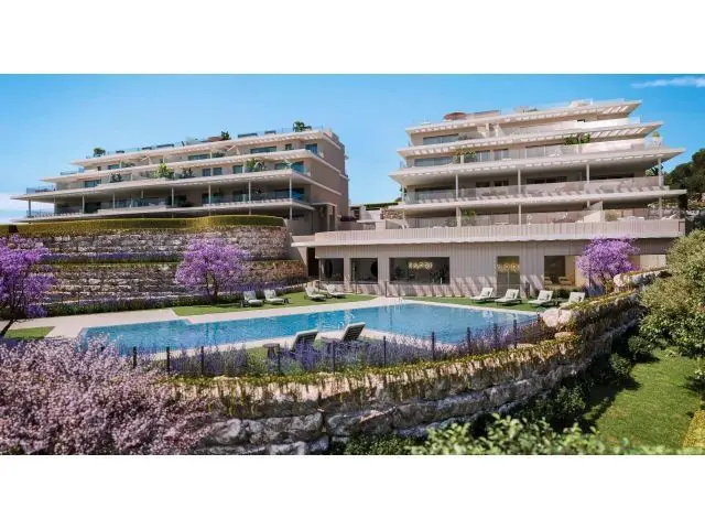 Piso en Venta en Marbella  Nueva Promoción con Vistas al Mar