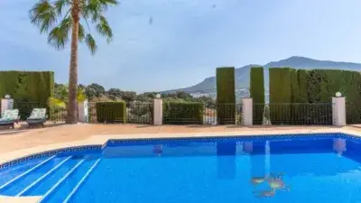 Chalet en Alquiler con Piscina y Vistas Panoramicas