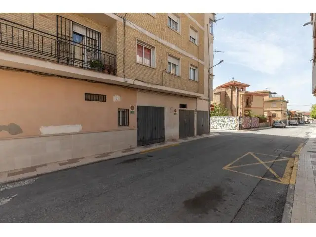 Local Comercial en Venta en Maracena Gran oportunidad para inversores
