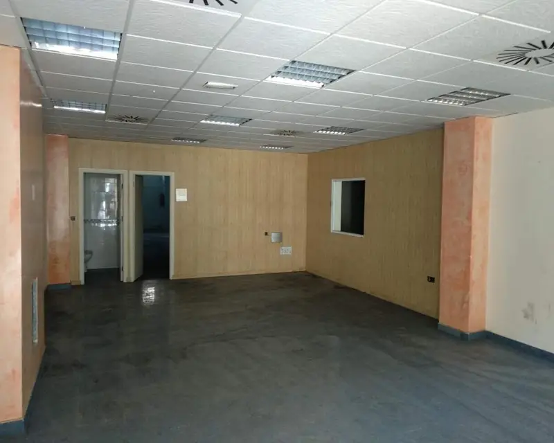 Local en Molina de Segura 219 m2 3 Banos