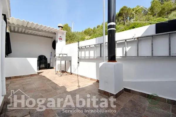 Casa Reformada con Terraza y Barbacoa en Tavernes de la Valldigna