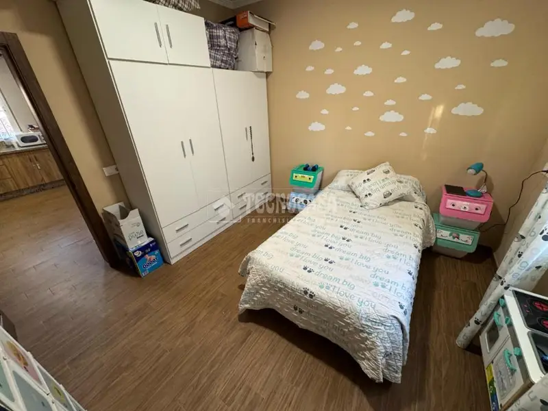 Terreno con Vivienda en Cañada Rosal cerca de Écija