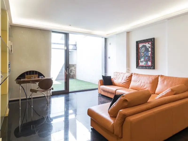 Casa Moderna 326m2 Barcelona 4 Habitaciones Jacuzzi Terraza Ascensor