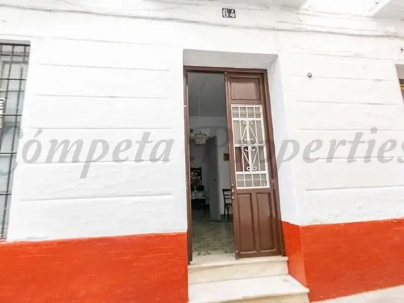 Casa de Pueblo con 4 Dormitorios en Torrox
