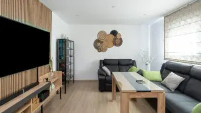 Casa en venta en Armilla 3 habitaciones 2 baños reformada