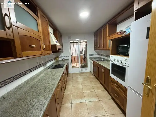 Alquiler Piso La Zubia 3 Dormitorios 2 Baños Garaje Amueblado