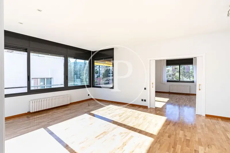 Piso en Alquiler Les Tres Torres 230m2 4 Dormitorios