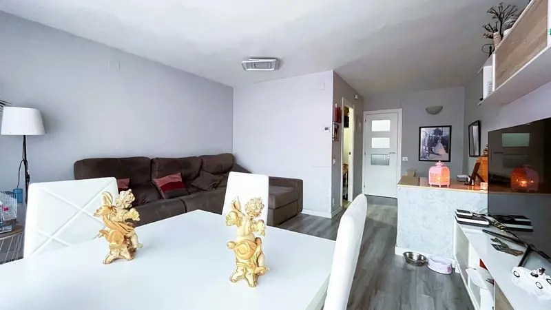 Venta Duplex Eixample Sabadell Terraza 3 Dormitorios Reformado