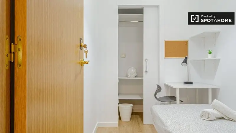 Apartamento 6 dormitorios 2 baños Valencia Spotahome