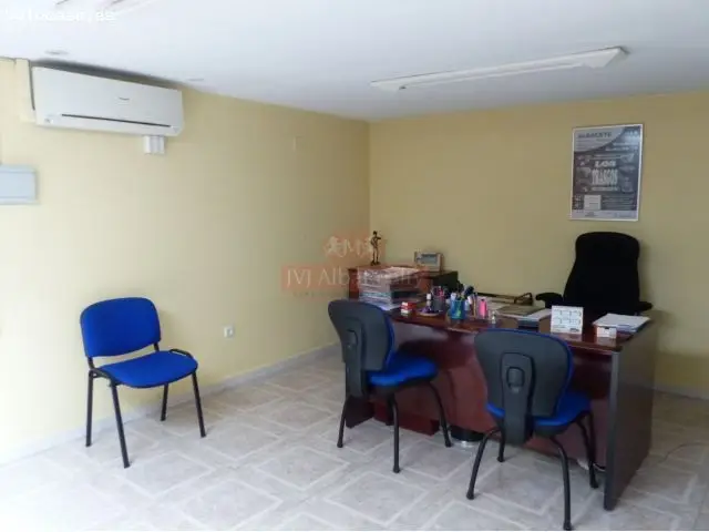 Oficina 180m2 Zona Feria - Totalmente Acondicionada