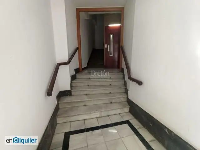 Alquiler piso reformado 4 dormitorios cerca Universidad
