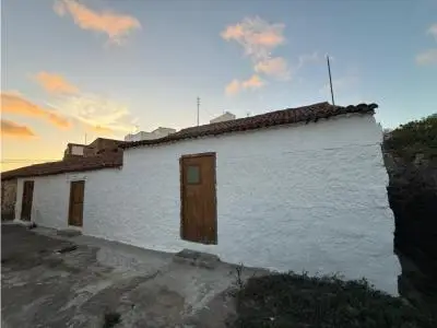 Casa a Restaurar con Terreno Urbano en San Miguel