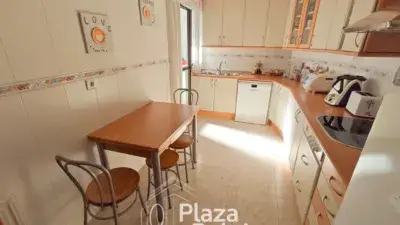 Piso en venta con garaje y terraza en Calle Castillo