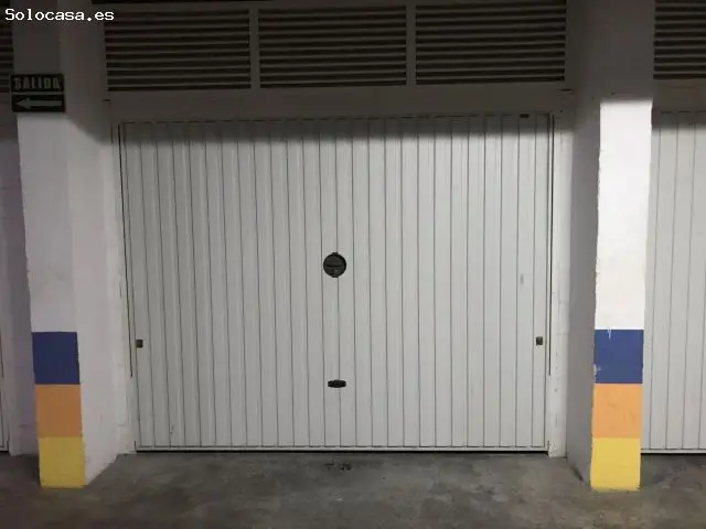 Garaje Cerrado Multifuncional Bajo de Guía