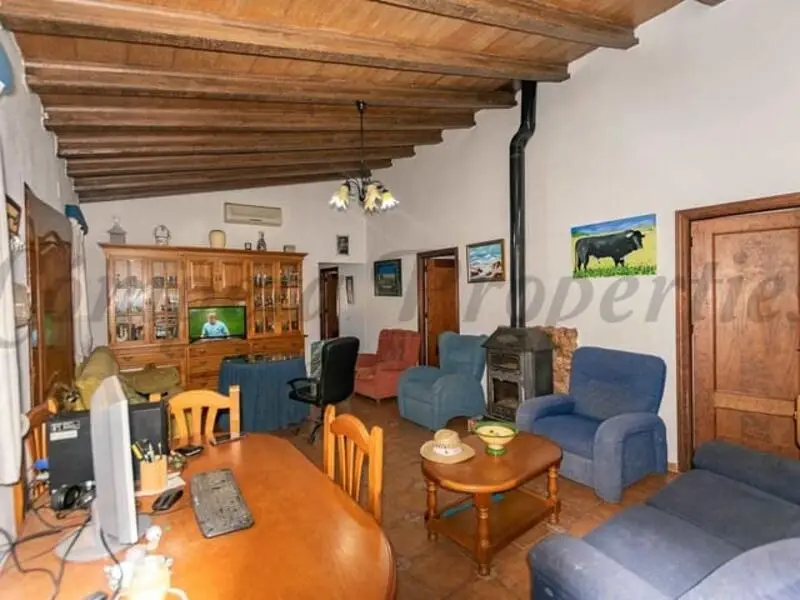 Villa 3 Dormitorios Cómpeta Piscina Privada