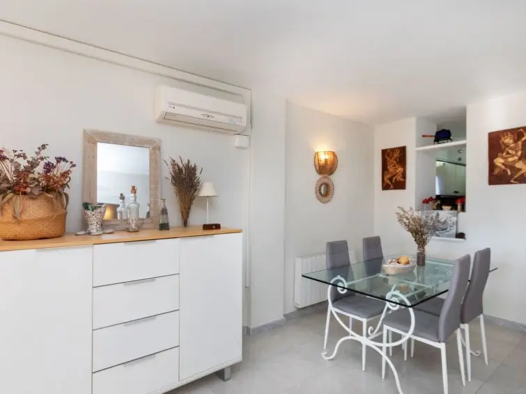 Apartamento 2 Dormitorios Miami Playa Cerca de la Playa
