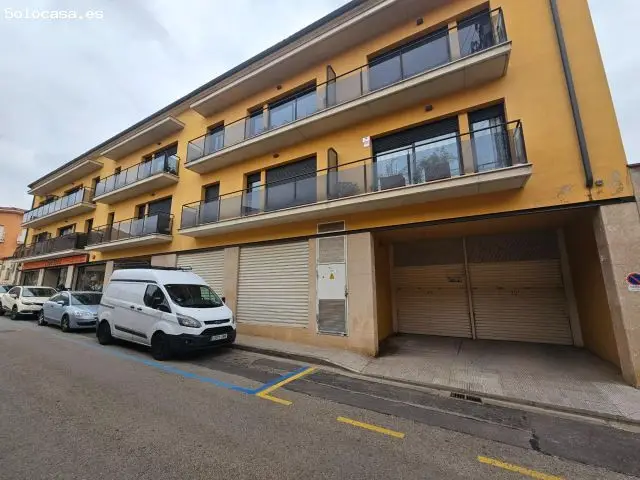 Duplex en Venta Una Habitacion Centro La Bisbal Emporda