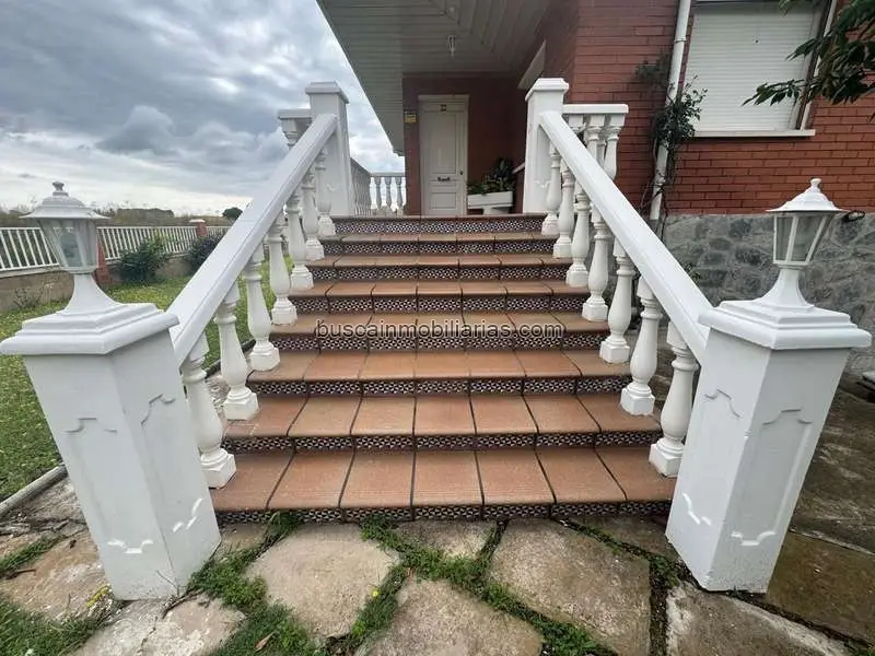 Chalet en Canet de Fals con Jardin y Garaje Grande