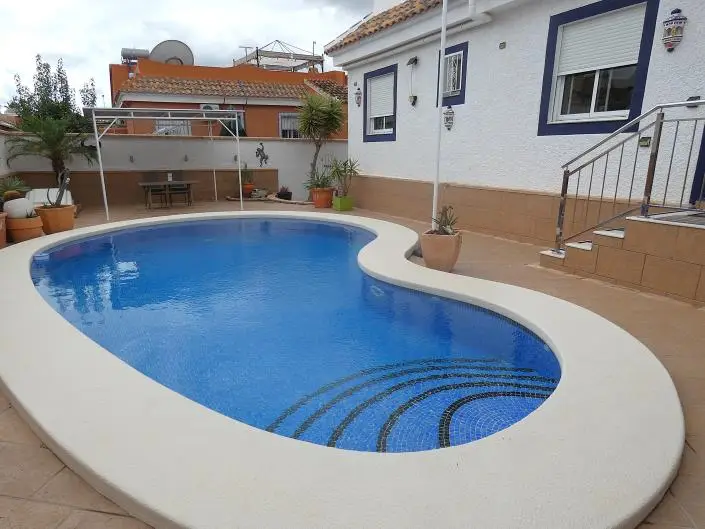 Villa 3 Dormitorios Camposol Golf Cerca Servicios