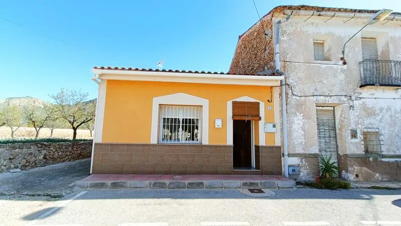 Casa 3 Dormitorios Barbarroja Cerca Hondón de los Frailes