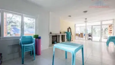 Chalet en Soto de Viñuelas 4 habitaciones 2 baños