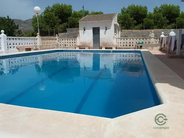 Chalet en Crevillent 6 habitaciones 4 baños 2000m2