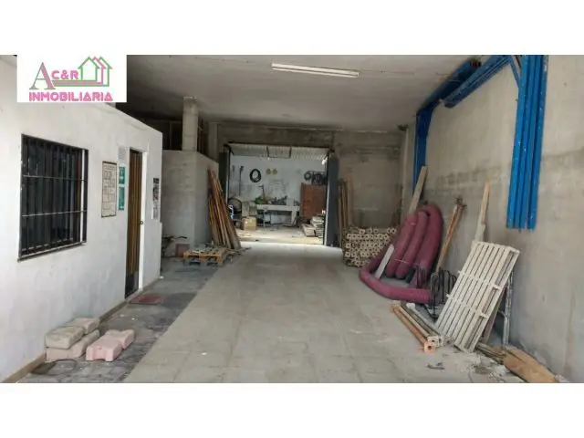 Local Comercial 240m2 Luque Almacén Negocio