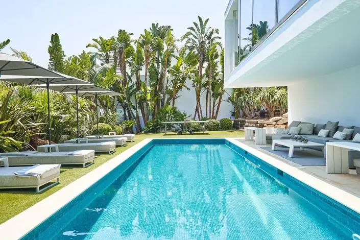 Villa de Lujo 5 Dormitorios en Cap Martinet Ibiza