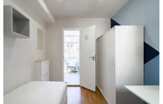Habitaci
ón Doble en Eixample, Barcelona - Cerca de Plaza Catalunya