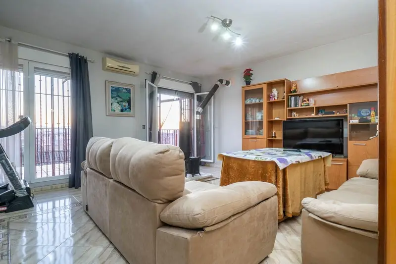 Casa en Venta Atarfe Granada 3 Dormitorios 2 Baños Cochera 8 Vehículos