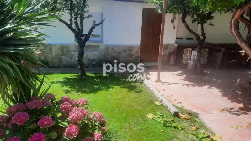 Apartamento con Jardin en La Raya del Palancar