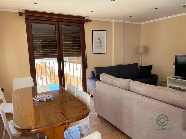 Casa Familiar en Oliva con Piscina Privada y Vistas a la Montaña