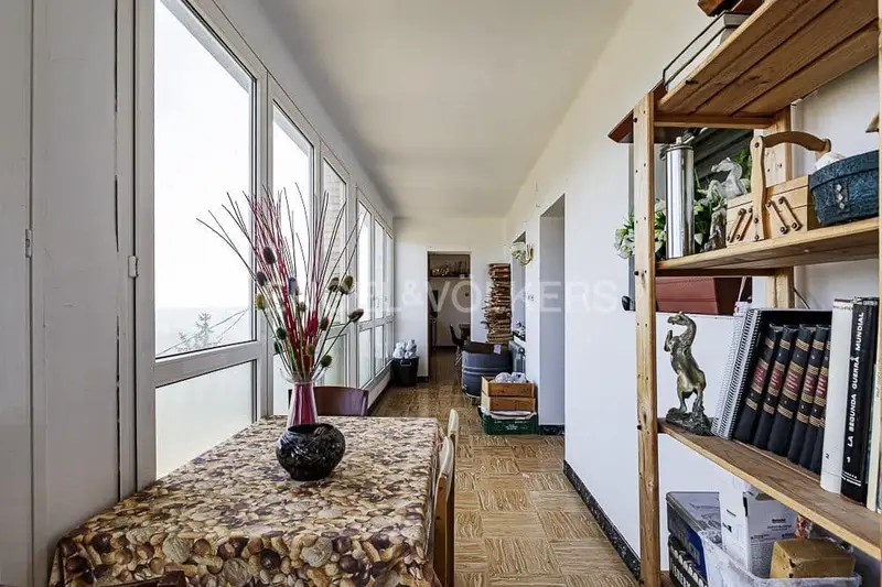 Chalet en venta con 2 viviendas independientes en Argençola