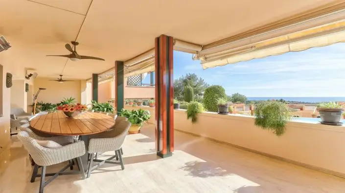 Apartamento 4 Dormitorios en Venta Bendinat Mallorca
