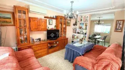 Casa en venta en Calle Emilia Pardo Bazan: 3 dormitorios, 2 baños