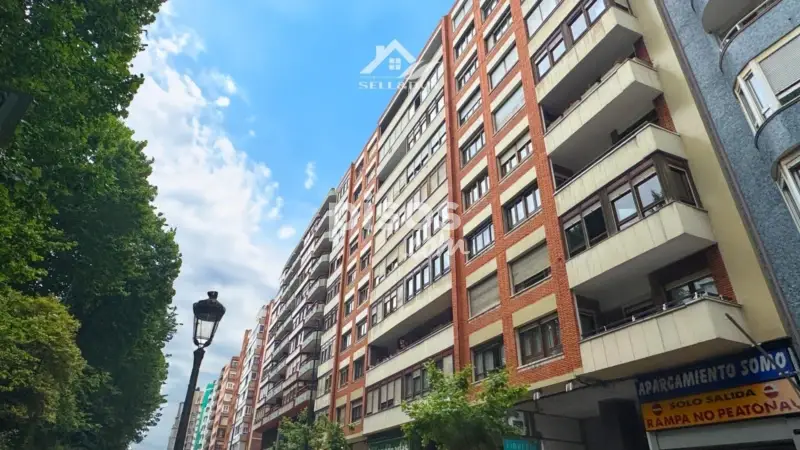 Piso en venta Calle San Fernando 3 dormitorios cerca Valdecilla