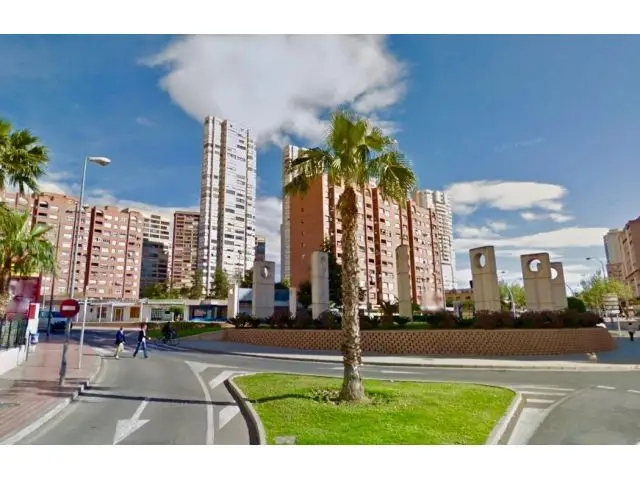 Local Comercial con Terraza y Garaje en Benidorm Avenida Alfonso Puchades
