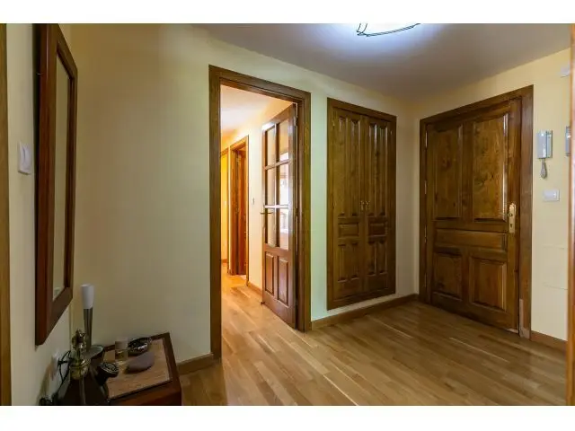 Vivienda en Biescas: Tranquilidad y Naturaleza en los Pirineos