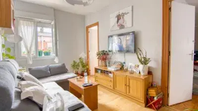 Piso en venta en Castilla-Hermida