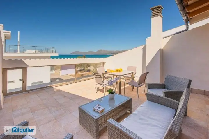 Atico Minimalista con Vistas al Mar Trastero y Aire Acondicionado